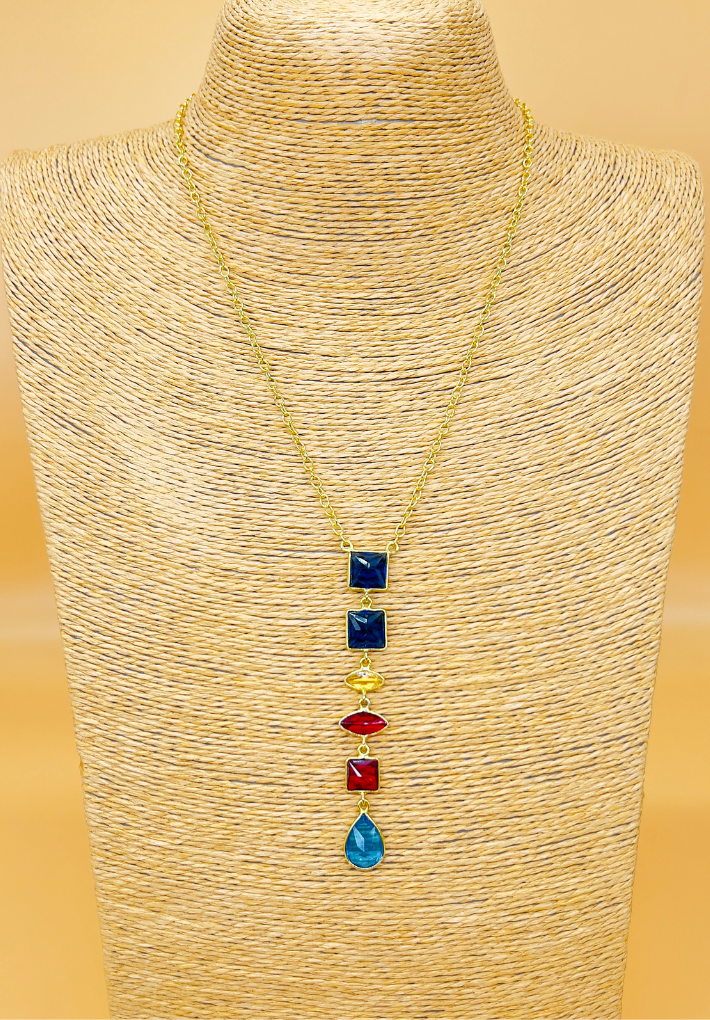 Beautiful hand crafted and crafted gold necklace with multicolored long pendant